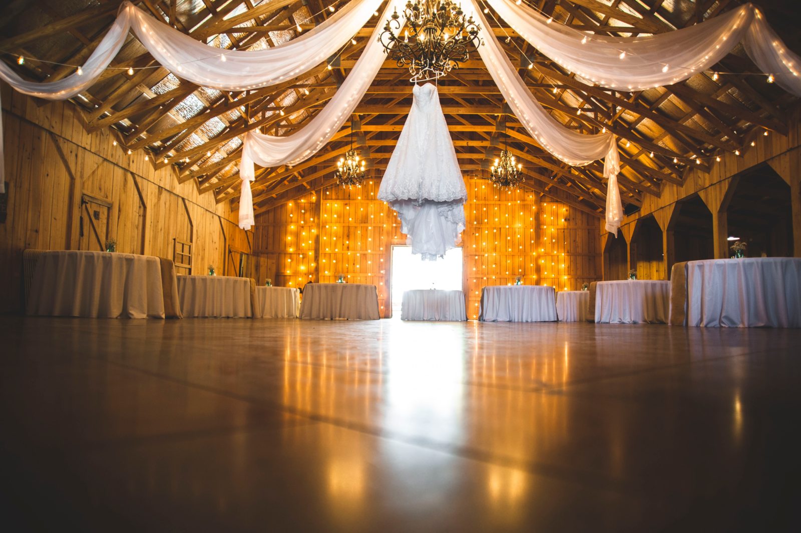 wedding reception in pole barn